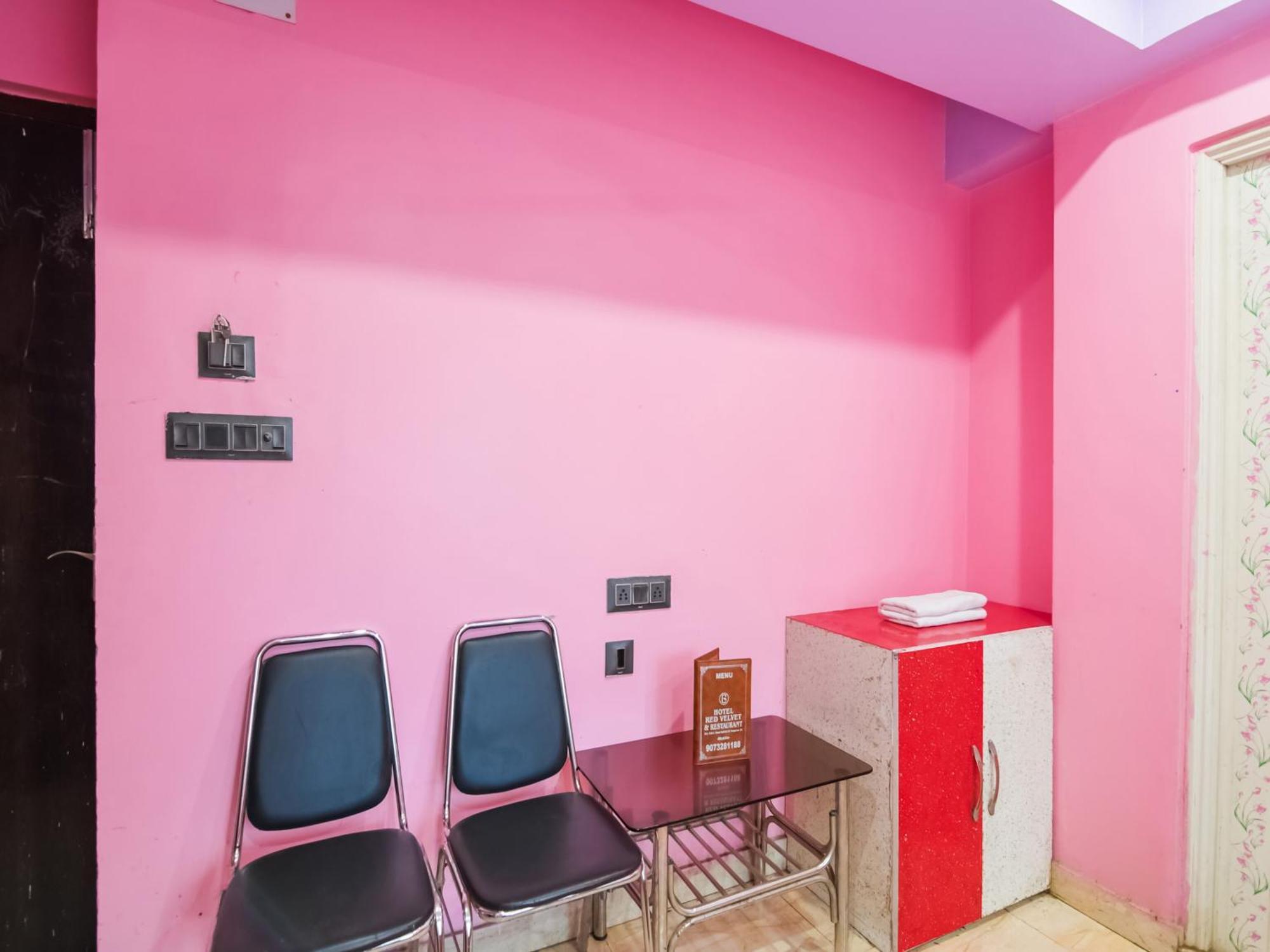 Oyo Flagship Hotel Red Velvet Hugli-Chinsurah Exterior foto