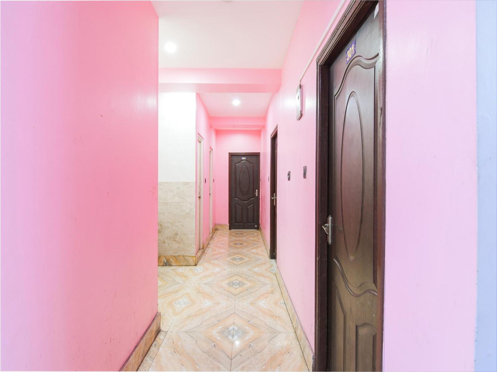 Oyo Flagship Hotel Red Velvet Hugli-Chinsurah Exterior foto
